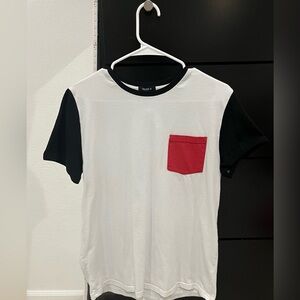 Red pocket t-shirt
